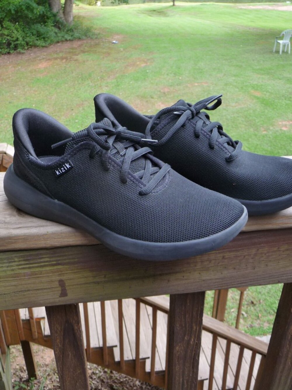 KIZIK MADRID SIZE 8 HANDS FREE SNEAKERS